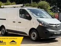Second-hand Vauxhall Vivaro S 2017 Alb