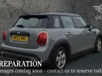 Usado Mini Cooper Classic 134 HP (98 kW) 2022 Cinzento Citadino