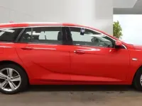Second-hand Vauxhall Insignia 110 CP (80 kW) 2018 Roșu Break