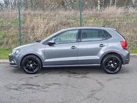 Usado VW Polo Edition 90 HP (66 kW) 2017 Cinzento Citadino