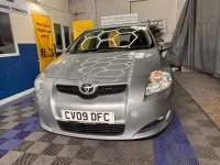 Used Toyota Auris 125 HP (91 kW) 2009 Silver Hatchback