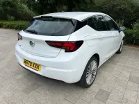 Used Vauxhall Astra Elite 145 HP (106 kW) 2020 White Hatchback