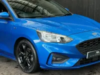 Used Ford Focus ST-Line 125 HP (91 kW) 2018 Blue Hatchback