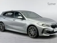 Usado BMW 120 M Sport 187 CV (137 kW) 2023 Gris Utilitario