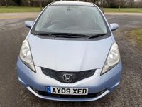 Second-hand Honda Jazz EX 100 CP (73 kW) 2009 Albastru Hatchback