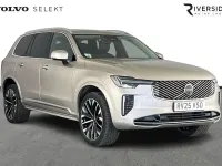 Usado Volvo XC90 Ultra 455 HP (334 kW) 2025 Dourado SUV