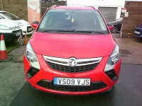 Second-hand Vauxhall Zafira SRi 170 CP (125 kW) 2014 Roșu Monovolum
