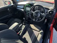 Used Mini Cooper Hatch 134 HP (98 kW) 2019 Orange Hatchback