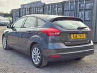 Used Ford Focus Titanium 125 HP (91 kW) 2017 Grey Hatchback