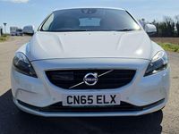Used Volvo V40 SE 2016 White Hatchback