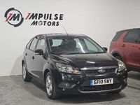 Begagnad Ford Focus Zetec 2010 Svart Halvkombi