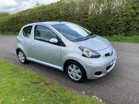 Used Toyota Aygo 68 HP (50 kW) 2011 Silver Hatchback