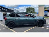 Begagnad Dacia Jogger Extreme 2024 Grön Minibuss