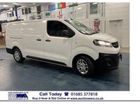 Used Vauxhall Vivaro S 100 HP (73 kW) 2021 White MPV
