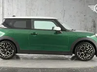 Used Mini Cooper Hatch 113 kW (154 HP) 2025 Green Hatchback