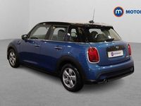 Begagnad Mini Cooper Classic 136 HK (100 kW) 2022 Blå Halvkombi