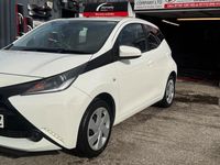 Used Toyota Aygo X-play 2015 White Hatchback