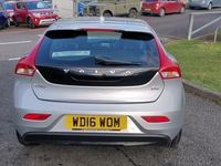 used Volvo V40 D2 SE LUX NAV Automatic