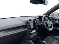 Used Volvo XC40 Ultra 163 HP (119 kW) 2025 Silver dawn SUV