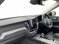 Used Volvo XC60 Plus 197 HP (144 kW) 2023 Crystal white SUV