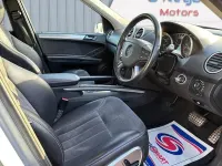 Usado Mercedes ML320 222 HP (163 kW) 2008 Prateado SUV