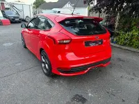 Used Ford Focus ST 185 HP (136 kW) 2016 Red Hatchback