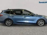 Usado Ford Focus ST-Line 155 CV (114 kW) 2023 Azul Familiar