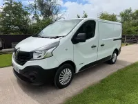 Used Renault Trafic Business 2016 White MPV
