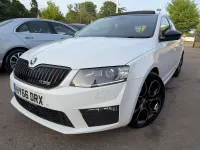 Used Skoda Octavia vRS 245 HP (180 kW) 2016 White Estate