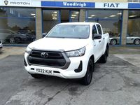 Used Toyota HiLux Active 150 HP (110 kW) 2022 White Pickup