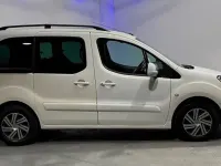 Begagnad Citroën Berlingo Feel 100 HK (73 kW) 2018 Vit Minibuss