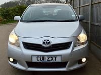 Used Toyota Verso 147 HP (108 kW) 2011 Silver MPV