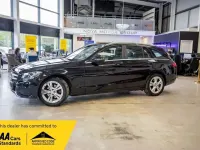 Używany Mercedes C220 Executive 2017 Czarny Kombi