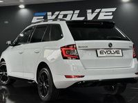 Used Skoda Fabia Monte Carlo 110 HP (80 kW) 2019 White Estate