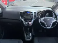 Usado Hyundai ix20 SE 123 CV (90 kW) 2018 Negro Utilitario