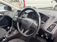 Used Ford Focus Zetec 125 HP (91 kW) 2016 Blue Hatchback