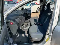 Used Toyota Yaris 85 HP (62 kW) 2005 Silver Hatchback