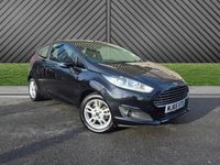 Used Ford Fiesta Zetec 75 HP (55 kW) 2015 Black Hatchback