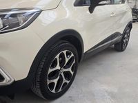 Used Renault Captur Dynamique 90 HP (66 kW) 2018 White SUV