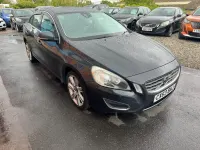 Usado Volvo S60 SE Lux 215 CV (158 kW) 2013 Gris Berlina