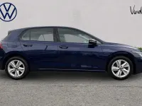 Used VW Golf VIII Life 110 HP (80 kW) 2024 Blue Hatchback