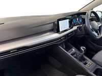 Used VW Golf VIII Life 130 HP (95 kW) 2024 White Hatchback
