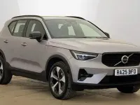 Używany Volvo XC40 Plus 194 KM (142 kW) 2026 SUV