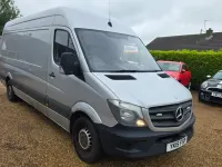 Käytetty Mercedes Sprinter 2015 Hopea Van
