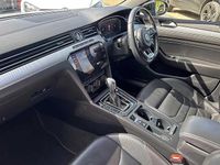 Usado VW Arteon R-line Edition 190 HP (139 kW) 2020 Cinzento Citadino