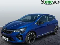 Used Renault Clio Techno 143 HP (105 kW) 2025 Blue Hatchback