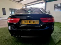 Gebraucht Jaguar XE R-Sport 180 PS (132 kW) 2017 Schwarz Limousine