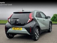 Used Toyota Aygo X 72 HP (52 kW) 2025 Tarragon bitone SUV