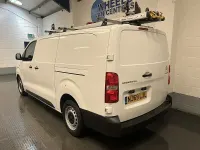 Used Citroën Dispatch 100 HP (73 kW) 2019 White MPV