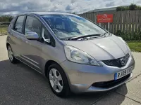 Used Honda Jazz ES 100 HP (73 kW) 2009 Silver Hatchback